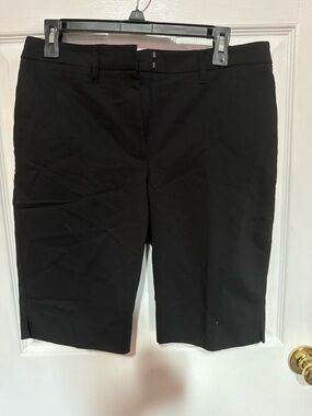 Black Women's Stretch Tailored Bermuda Shorts